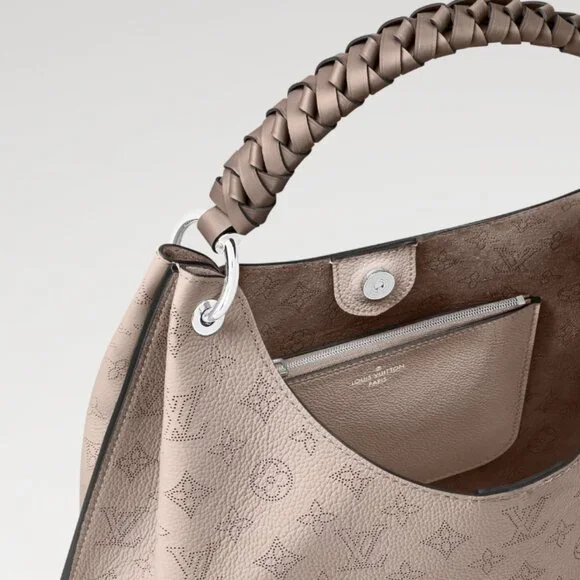 Louis Vuitton Carmel Mahina Hobo Galet - NEW WITH TAGS - Picture 4 of 5